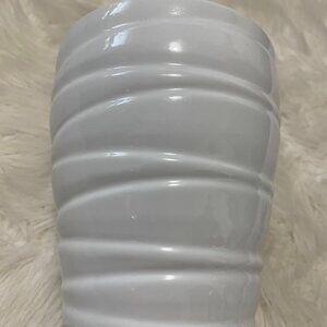 5.5 inch Glossy White Honey comb pattern, ceramic planter pot